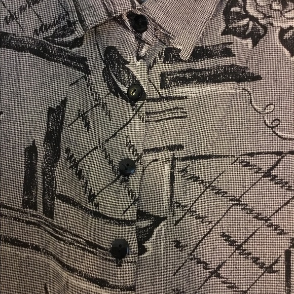 Light weight short sleeve blouse - Picture 2 of 6